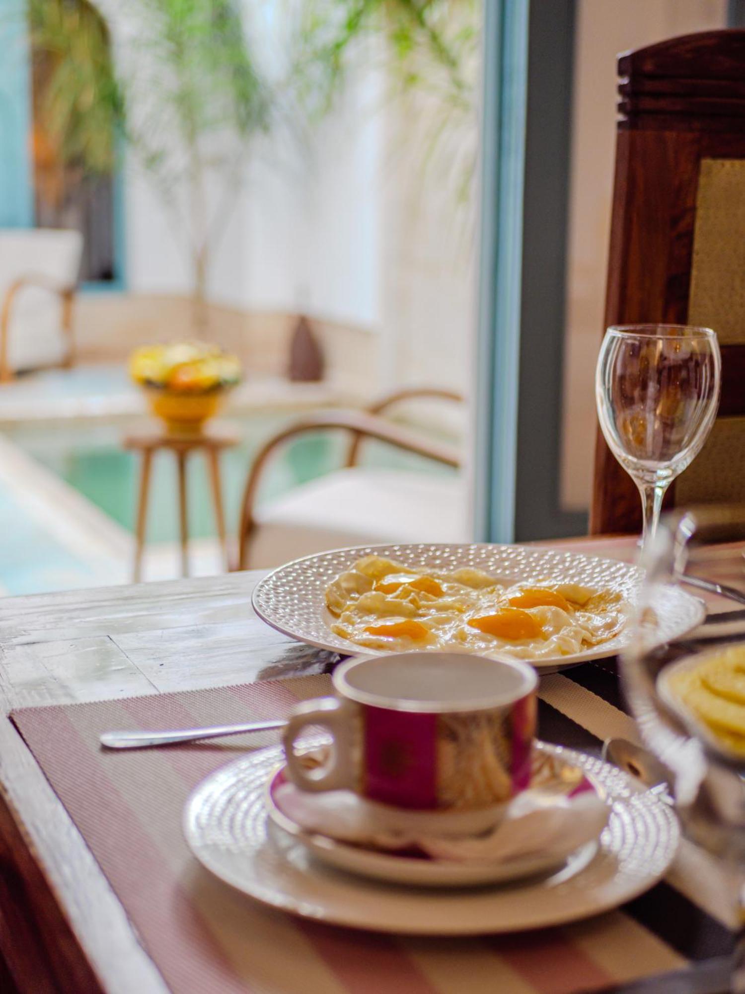 Riad Ayla Avec Piscine Privee Маракеш Екстериор снимка