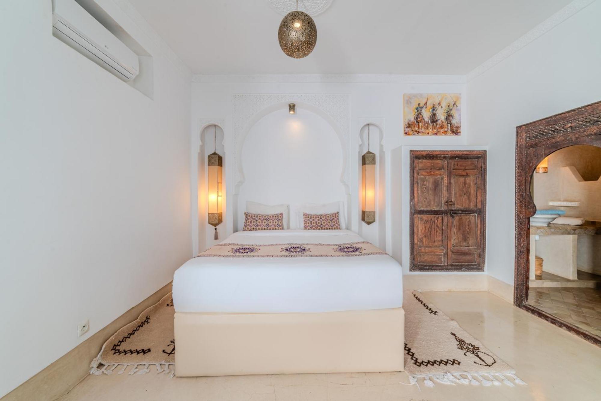 Riad Ayla Avec Piscine Privee Маракеш Екстериор снимка